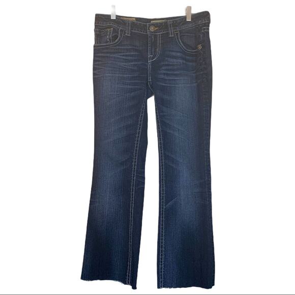 MEK The Buckle Women's Mid Rise Dark Wash Raw Hem Boot Cut Jeans Size 29 - Picture 1 of 11